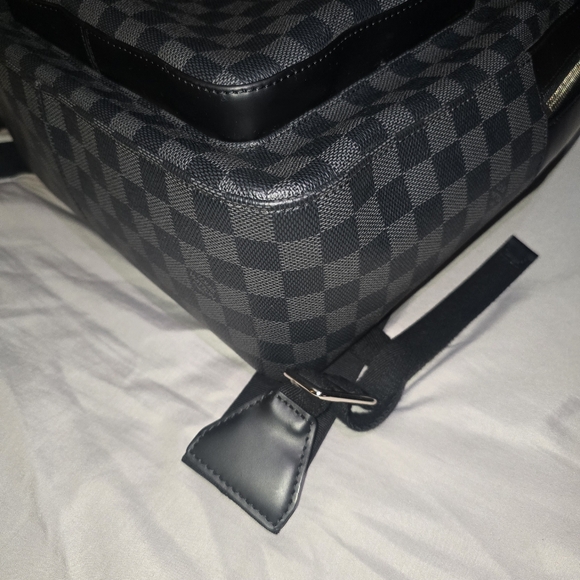 Louis Vuitton Damier Graphite Josh Backpack - Picture 3 of 16